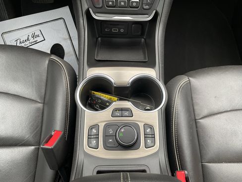 Used 2018 GMC Terrain Denali w/ Advanced Safety Package image 25