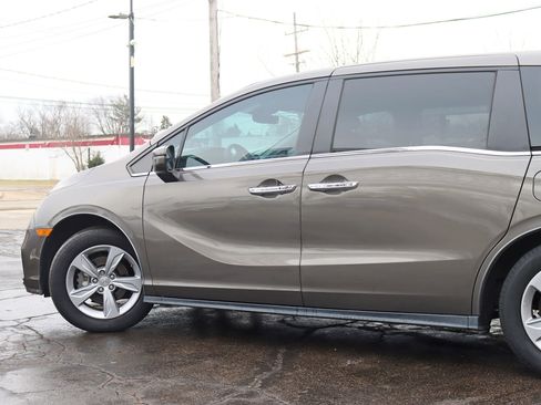 Used 2018 Honda Odyssey EX-L image 12
