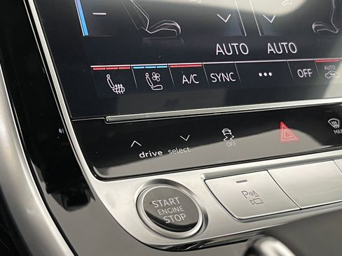 New 2025 Audi Q8 Premium Plus image 35