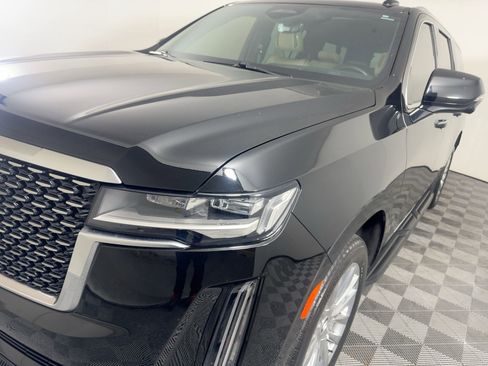 Used 2023 Cadillac Escalade ESV Premium Luxury image 18