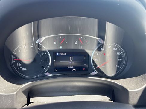 Used 2024 GMC Terrain SLE AWD/4WD image 14