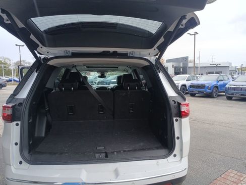 Certified 2020 Chevrolet Traverse High Country w/ LPO, Floor Liner Package AWD/4WD image 29