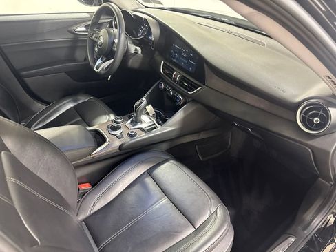 Used 2020 Alfa Romeo Giulia Ti AWD/4WD image 27