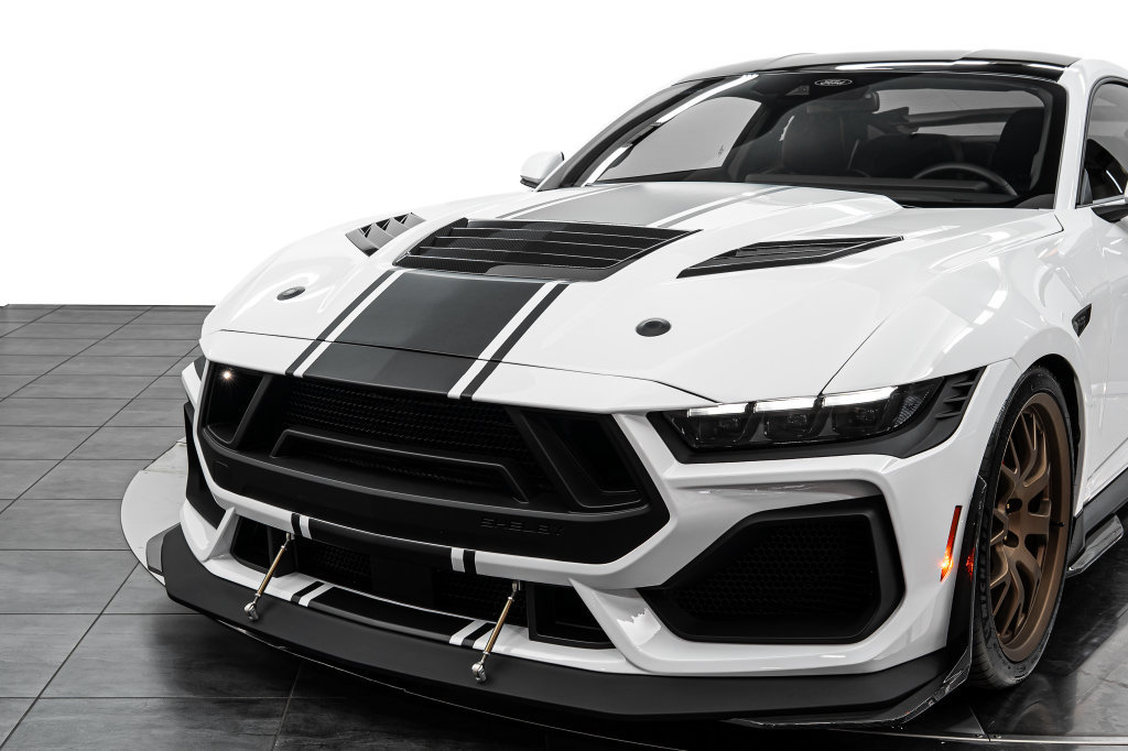 Used 2025 Ford Mustang GT Premium w/ GT Performance Package RWD image 17