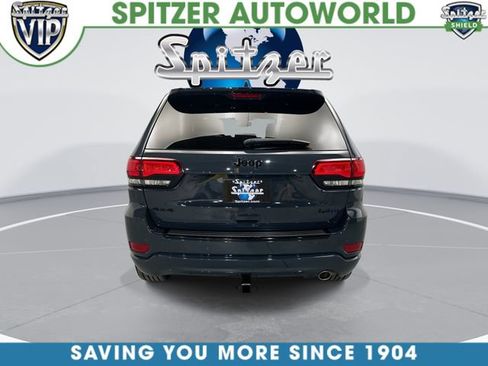 Used 2018 Jeep Grand Cherokee Altitude AWD/4WD image 9