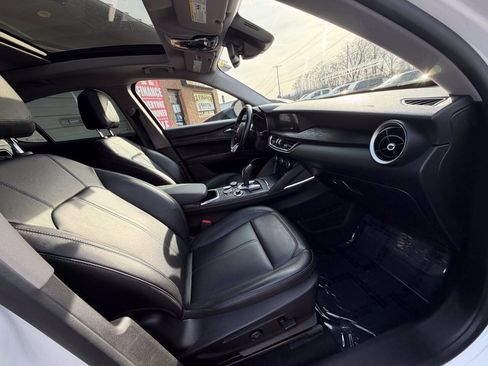 Used 2020 Alfa Romeo Stelvio AWD w/ Cold Weather Package image 38