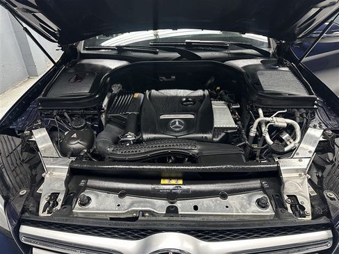 Used 2018 Mercedes-Benz GLC 300 4MATIC image 21