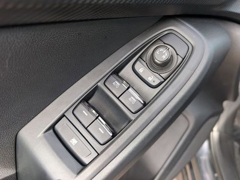 Used 2025 Subaru Crosstrek 2.0i Premium image 14