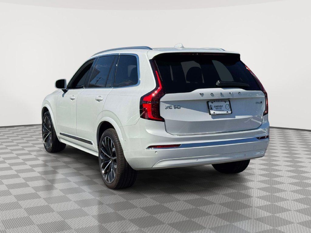 Used 2026 Volvo XC90 B6 Plus w/ Protection Package Premier AWD/4WD image 5