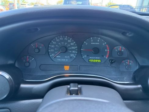 Used 2004 Ford Mustang Coupe RWD image 14