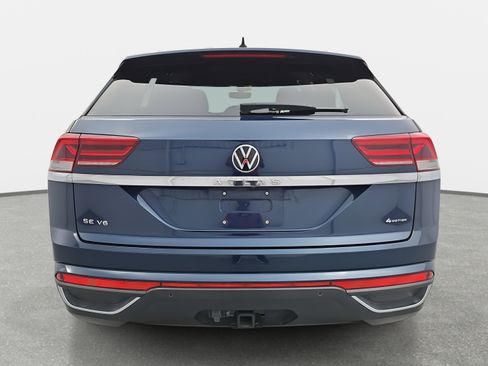 Used 2023 Volkswagen Atlas Cross Sport SE image 4