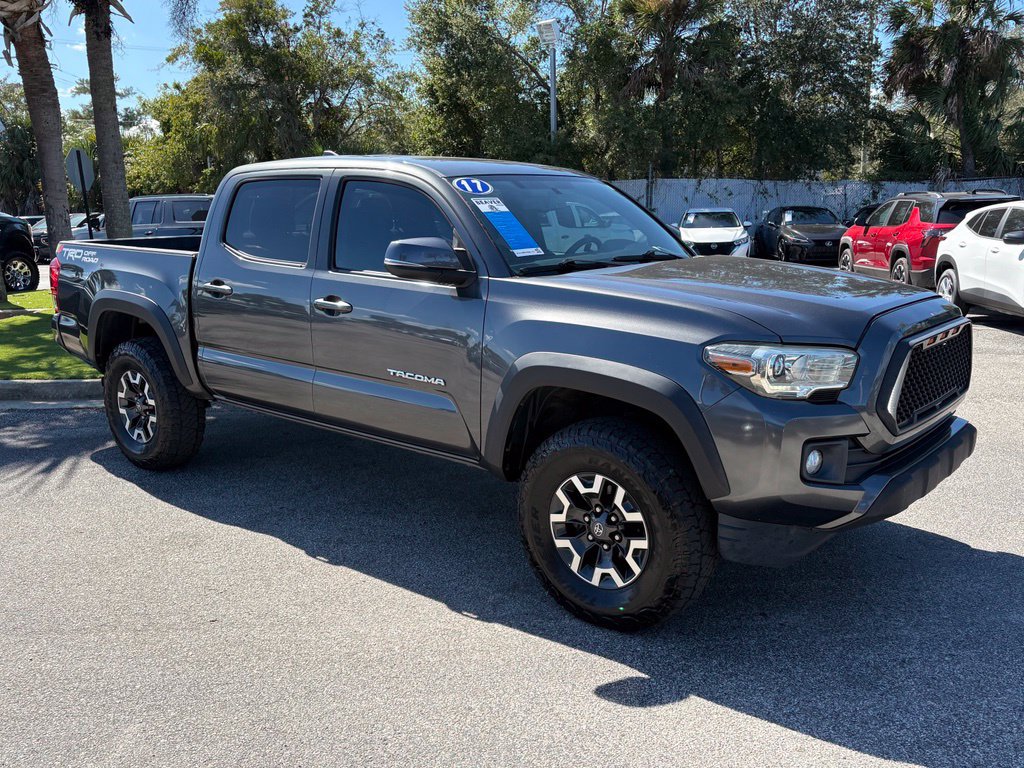 Used 2017 Toyota Tacoma TRD Off-Road RWD image 9