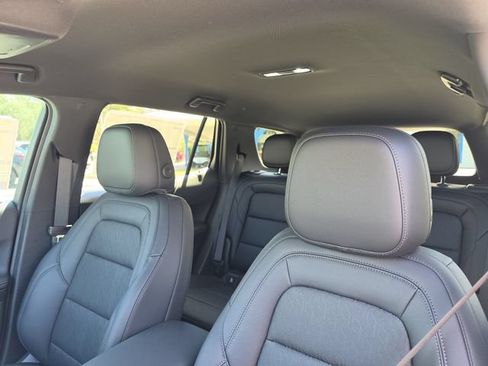New 2027 Chevrolet Equinox LT w/ Convenience Package II FWD image 23