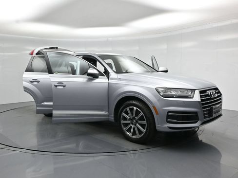 Used 2017 Audi Q7 3.0T Premium Plus w/ Premium Plus Package AWD/4WD image 36