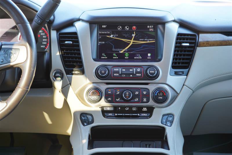 Used 2015 GMC Yukon Denali w/ Premium Package AWD/4WD image 68
