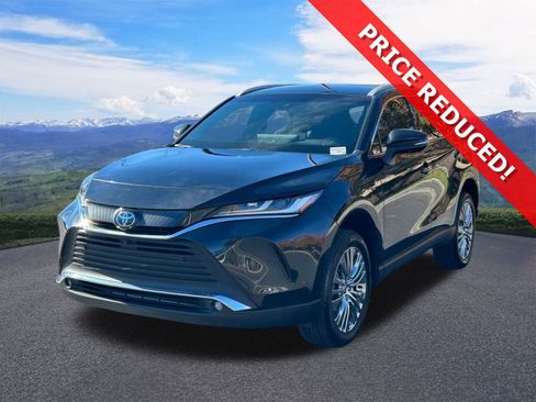 Used 2024 Toyota Venza Limited image 1