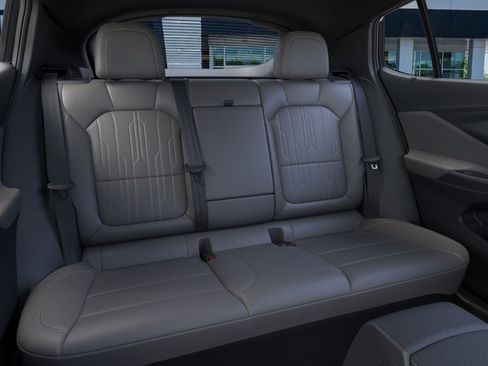 New 2026 Buick Envista Avenir image 17