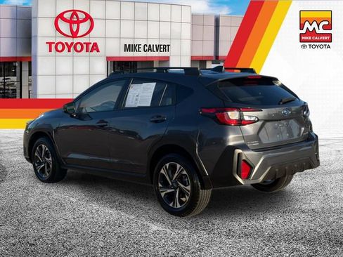 Used 2025 Subaru Crosstrek 2.5i Premium AWD/4WD image 3