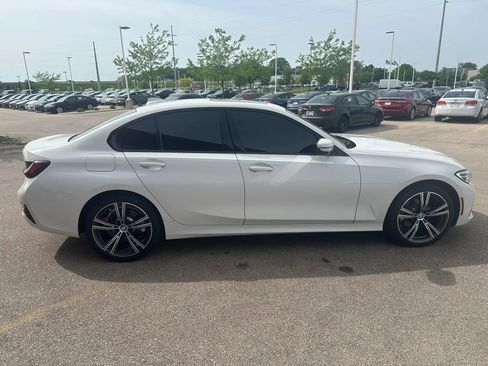 Used 2019 BMW 330i xDrive Sedan AWD/4WD image 4