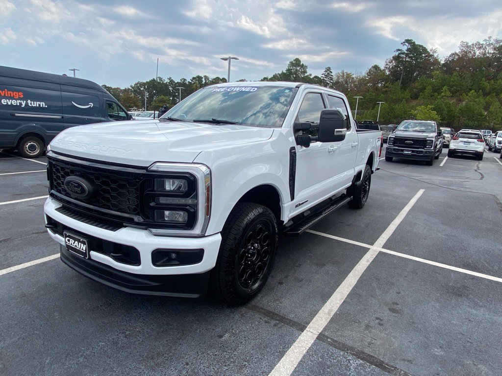 Used 2025 Ford F250 Lariat w/ Black Appearance Package AWD/4WD image 3