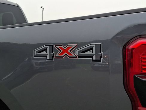 Used 2025 Ford F250 4x4 Crew Cab Super Duty image 30