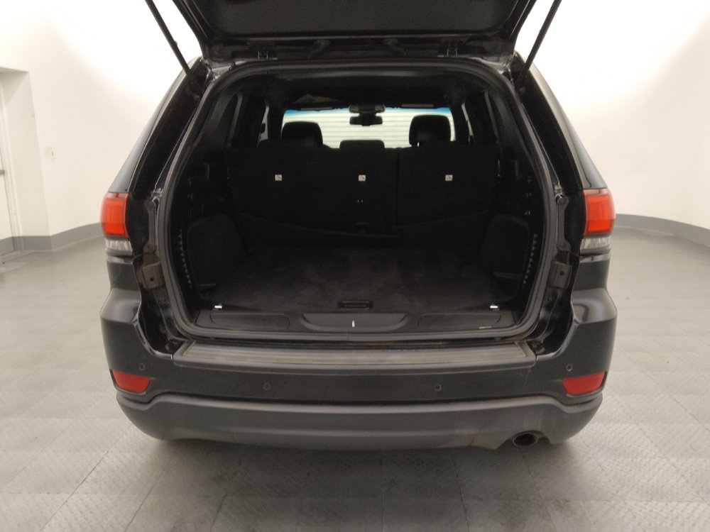 Used 2016 Jeep Grand Cherokee Laredo 75th Anniversary RWD image 29