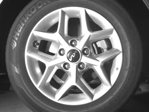 Used 2025 Kia Soul LX w/ LX Technology Package FWD image 13