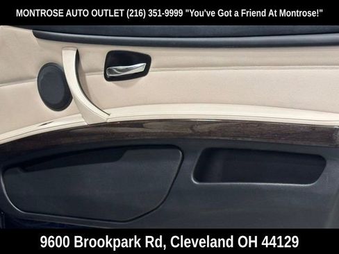 Used 2011 BMW 335i Convertible image 31