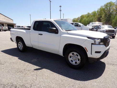 Used 2022 Nissan Frontier S image 10