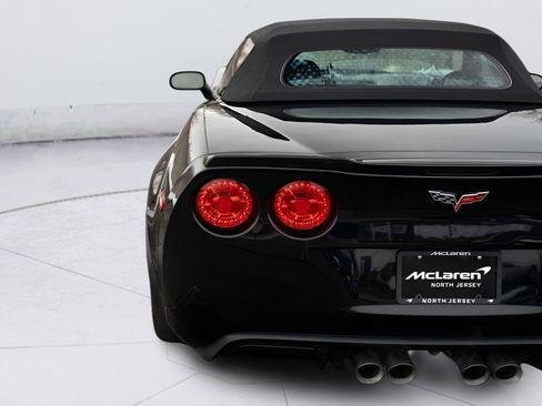 Used 2013 Chevrolet Corvette 427 w/ 1SB Preferred Equipment Group RWD image 27