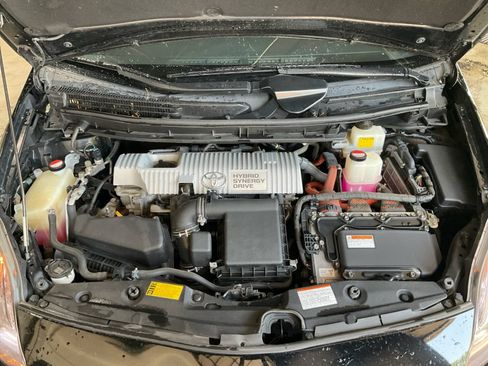 Used 2015 Toyota Prius Two FWD image 20