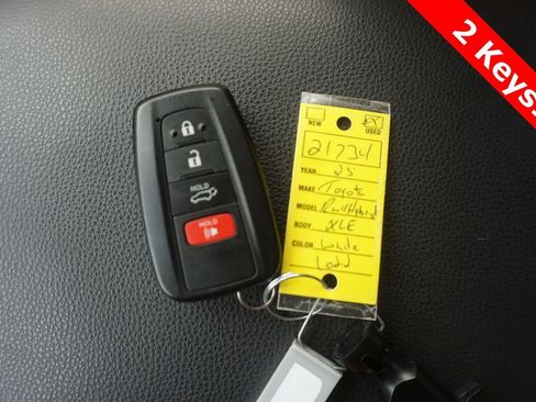 Used 2025 Toyota RAV4 XLE w/ Convenience Package AWD/4WD image 34