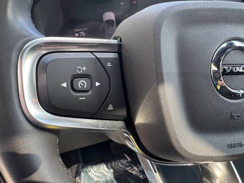 Used 2022 Volvo C40 P8 Recharge Ultimate image 27