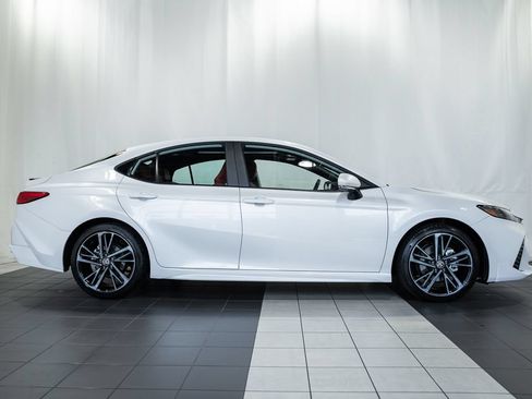Used 2026 Toyota Camry XSE FWD image 3