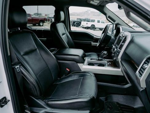 Used 2017 Ford F150 Lariat image 17