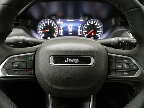 New 2026 Jeep Compass Latitude image 16