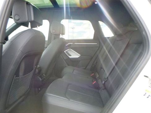 Used 2024 Audi Q3 2.0T Premium AWD/4WD image 6