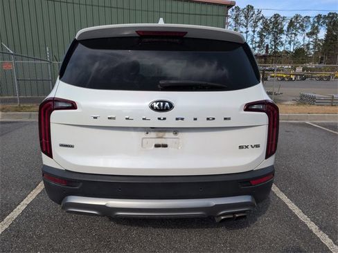 Used 2020 Kia Telluride SX w/ SX Prestige Package image 3