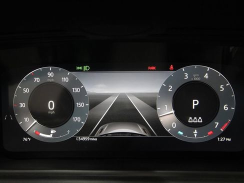 Used 2025 Land Rover Range Rover Velar Dynamic SE AWD/4WD image 18