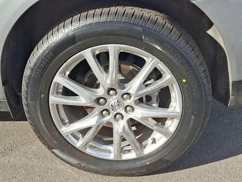 Used 2023 Buick Enclave Essence w/ Experience Buick Package image 33