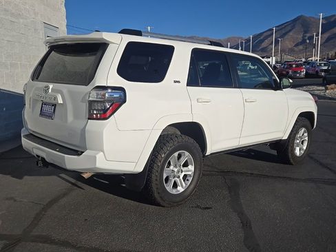 Used 2022 Toyota 4Runner SR5 image 3