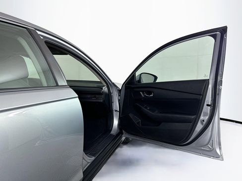 Used 2025 Honda Accord LX image 29