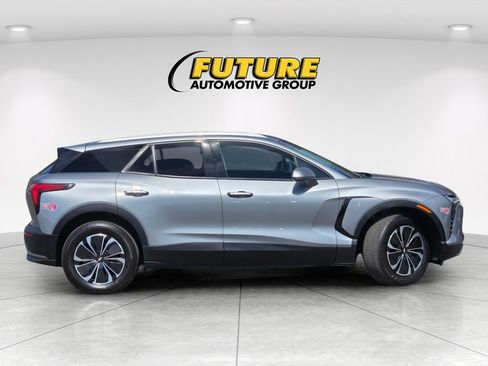 Used 2024 Chevrolet Blazer EV LT AWD/4WD image 3