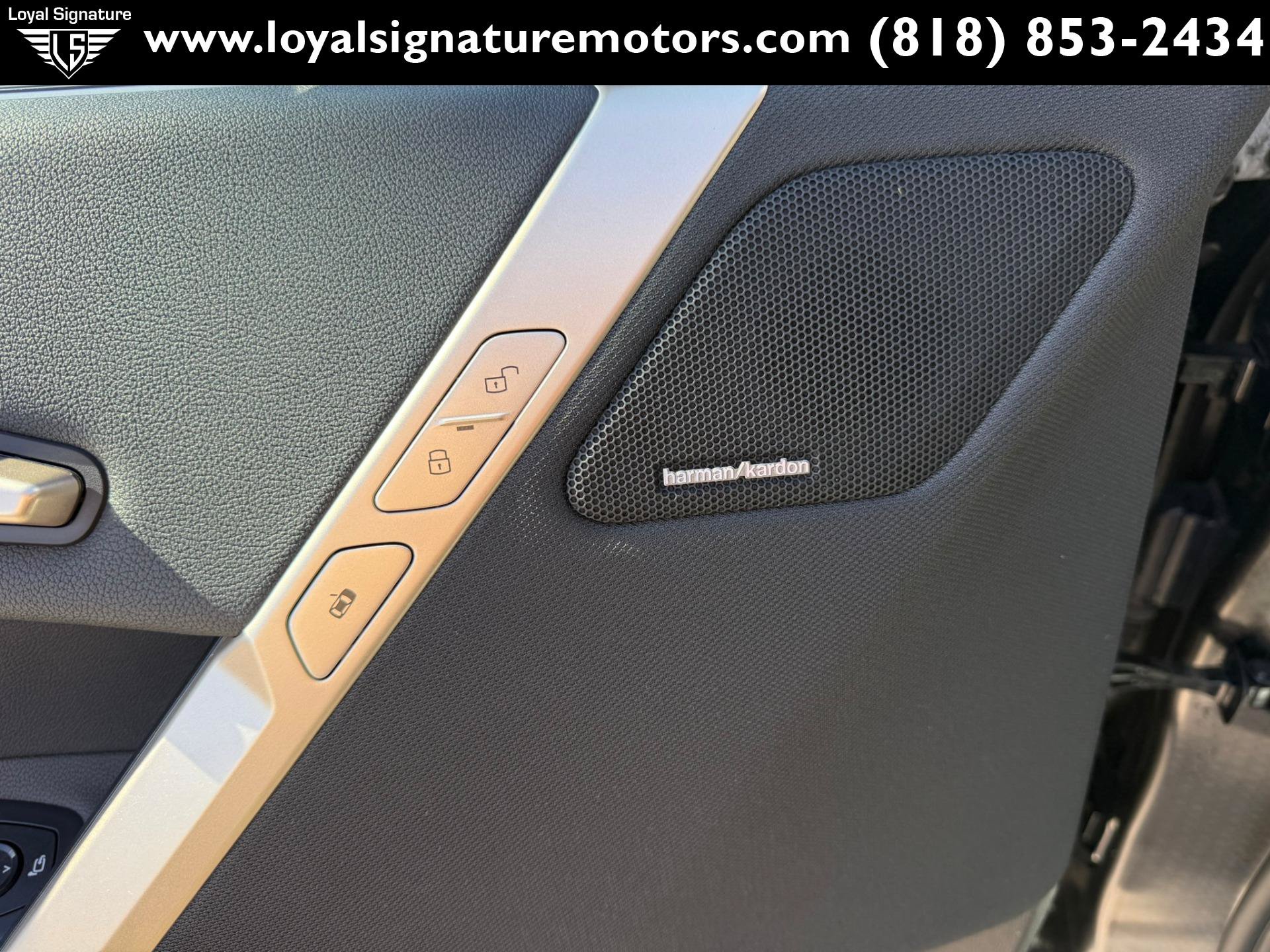 Used 2024 BMW iX xDrive50 w/ Sport Package AWD/4WD image 24