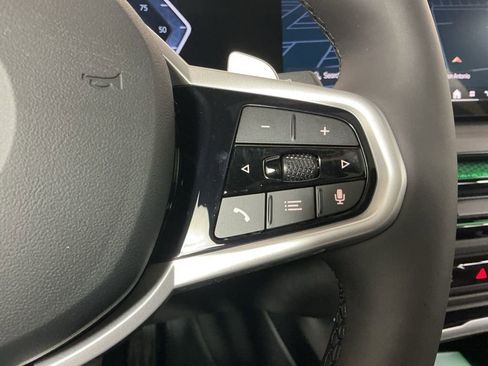 New 2026 BMW 330i Sedan w/ M Sport Package image 18