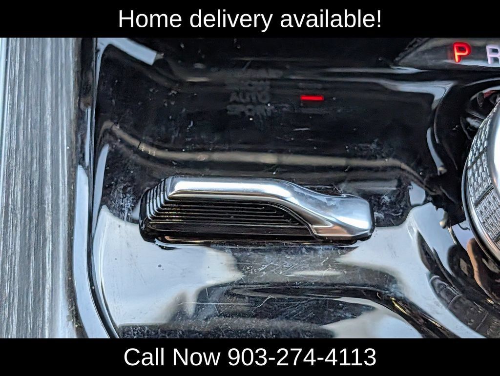 Used 2024 Jeep Wagoneer L Series II w/ Flexible Seating Group AWD/4WD image 15