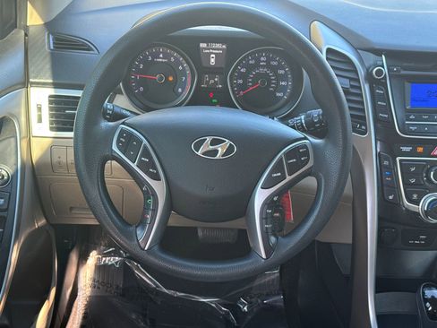 Used 2016 Hyundai Elantra GT image 23