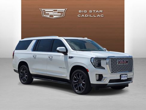 Used 2023 GMC Yukon XL Denali RWD image 7