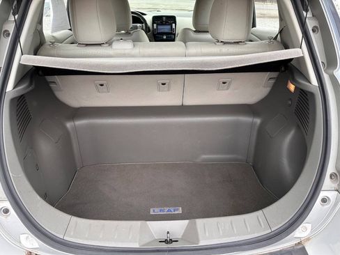 Used 2012 Nissan Leaf SL FWD image 9