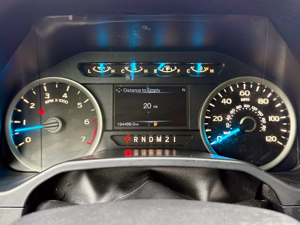 Used 2015 Ford F150 XLT w/ Equipment Group 302A Luxury AWD/4WD image 25